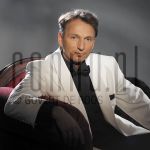 28-04-2004 Dick Cohen in Amsterdam, by order of Stage-entertainment. April 28, 2004.

[keywords]Posed, Smiling, Suit[/keywords]